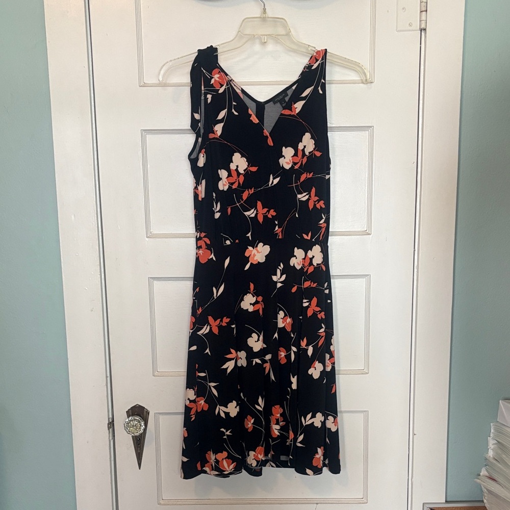Ann Taylor Factory Floral Midi Dress - Black and Orange Red Size M